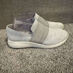 Vince‎ Women’s Gray Slip On Sneaker Size 7